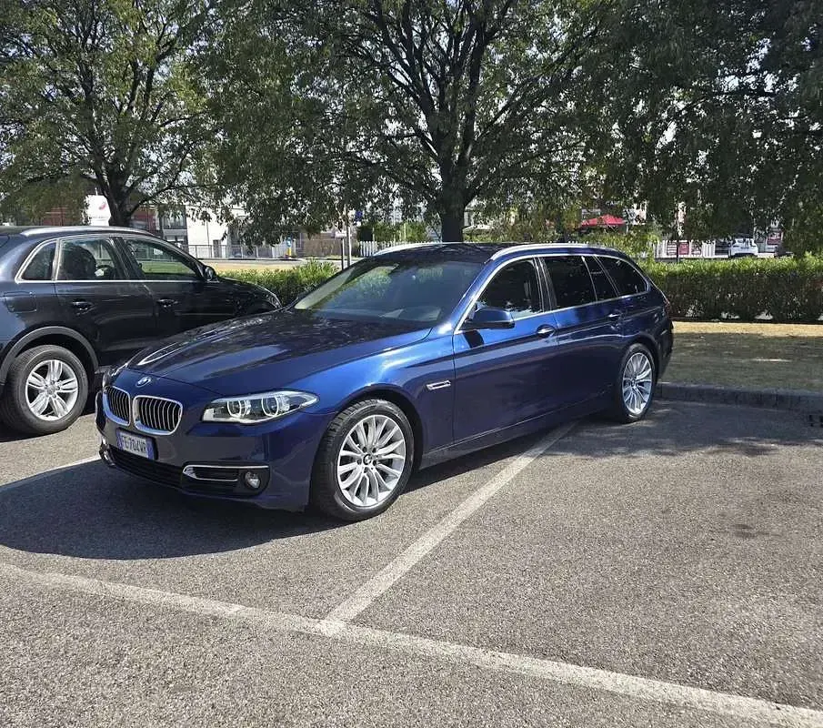 Usata BMW 530 Luxury Line 249 CV (183 kW) 2016 Station wagon