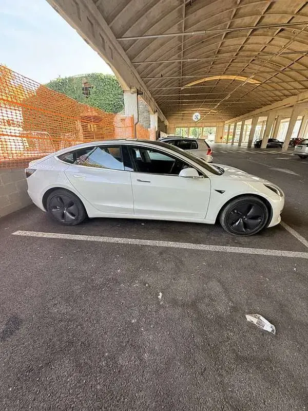 Usata Tesla Model 3 152 kW (208 CV) 2019 Bianco Berlina