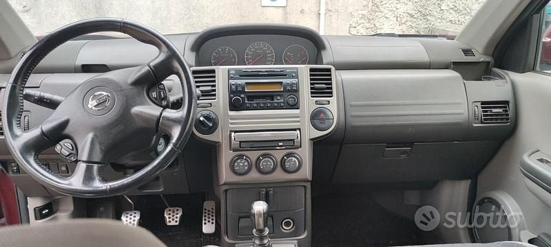 Usata Nissan X-Trail 136 CV (100 kW) 2005 Rosso SUV