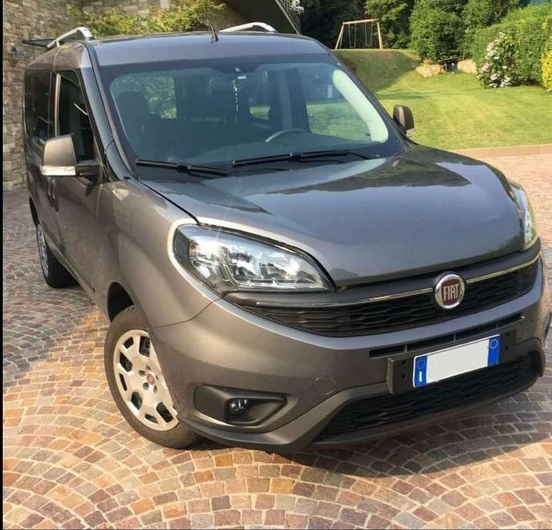 Usata 2018 Fiat Doblò Easy Monovolume | 13.850 € (Buon prezzo) - Immagine 1/4