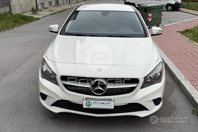 Usata Mercedes CLA220 170 CV (125 kW) 2015 Bianco Berlina