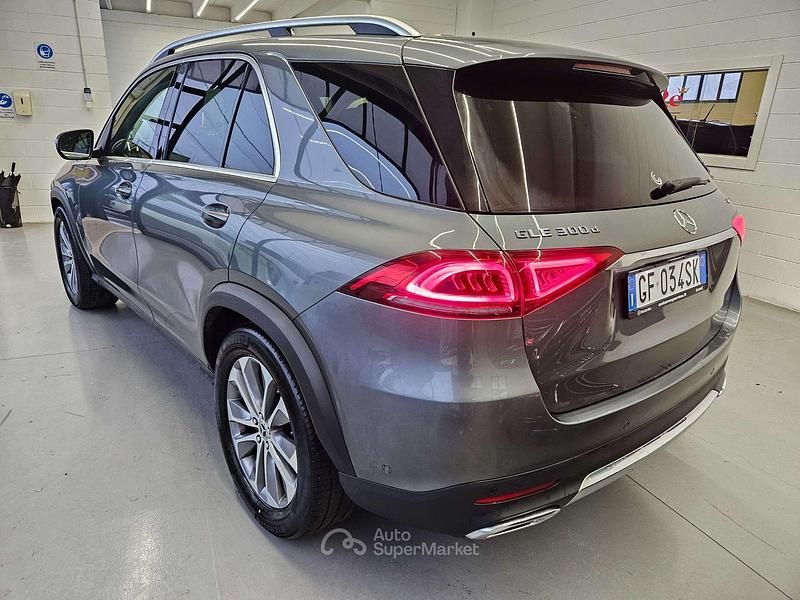 Usata Mercedes GLE300 Premium 245 CV (180 kW) 2021 Grigio SUV