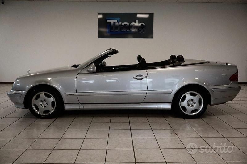 Usata Mercedes CLK230 Elegance 197 CV (144 kW) 2001 Grigio Cabrio