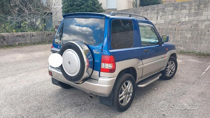 Usata Mitsubishi Pajero Comfort Edition 120 CV (88 kW) 2000 Blu SUV