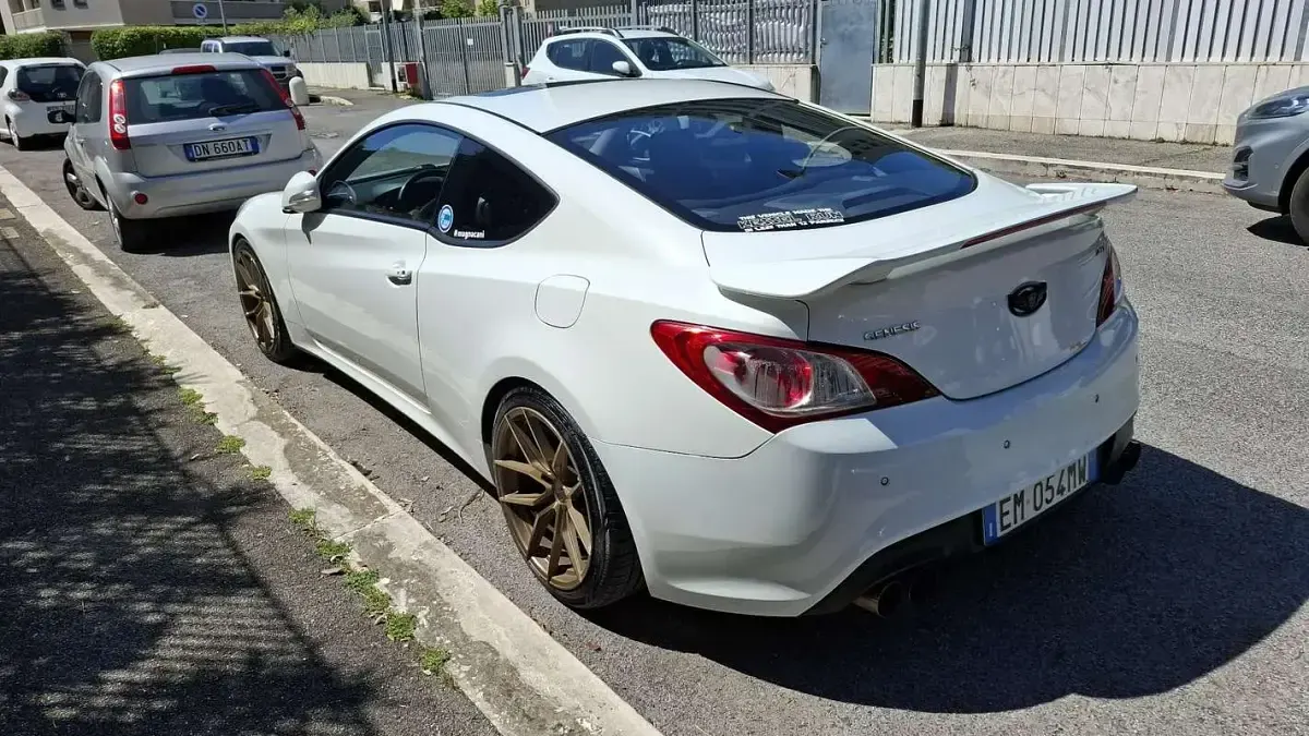Usata Hyundai Genesis Sport 234 CV (172 kW) 2012 Coupé
