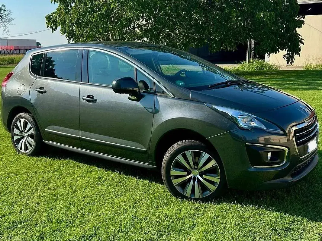 Usata Peugeot 3008 Allure 156 CV (114 kW) 2015 Grigio Station wagon