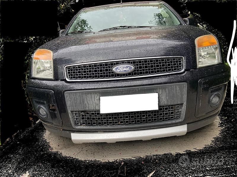 Usata Ford Fusion 68 CV (50 kW) 2010 Nero Berlina