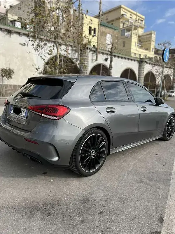 Usata Mercedes A200 Premium 150 CV (110 kW) 2019 Grigio Berlina