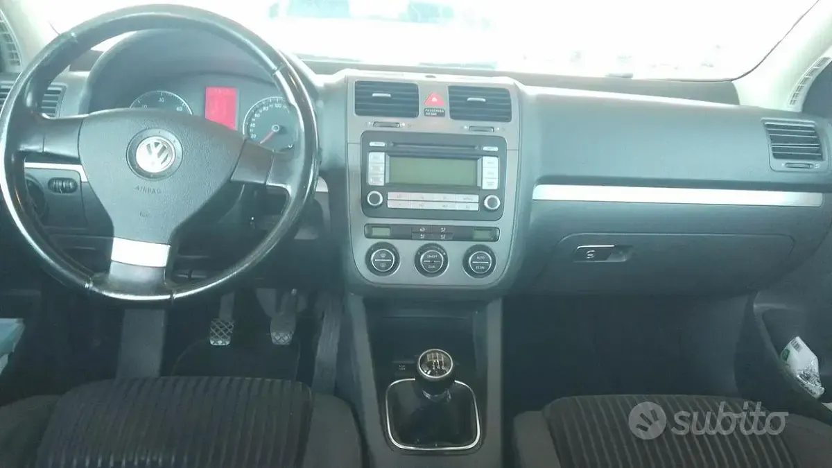 Usata VW Golf V Sportline 140 CV (102 kW) 2007 Bluazzurro Berlina