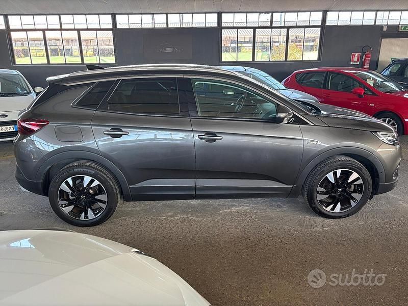 Usata Opel Grandland X Ultimate 131 CV (96 kW) 2018 Grigio SUV