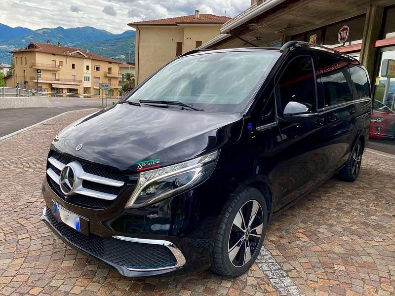 Nero Usata 2021 Mercedes V250 Premium Monovolume | 38.500 € (Ottimo prezzo) - Immagine 1/4