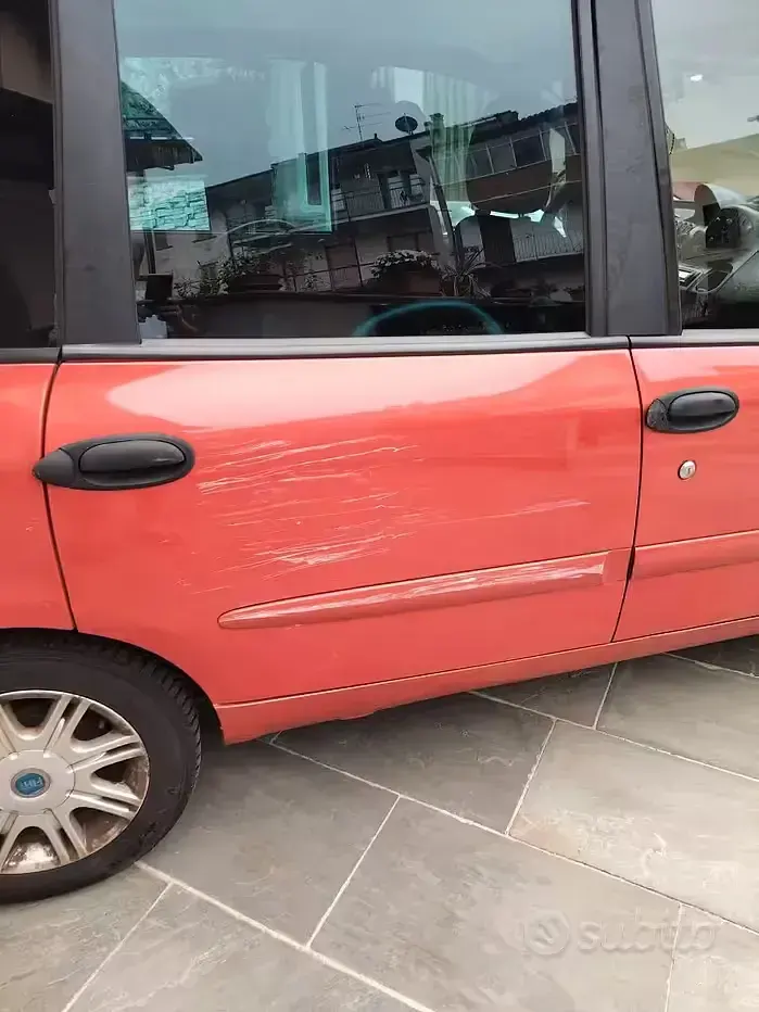 Usata Fiat Multipla 120 CV (88 kW) 2006 Arancione Monovolume