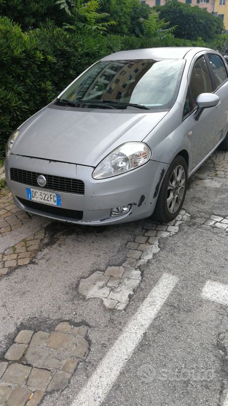 Usato 2006 Fiat Grande Punto 1.2 Diesel 90 CV (2.500 €)