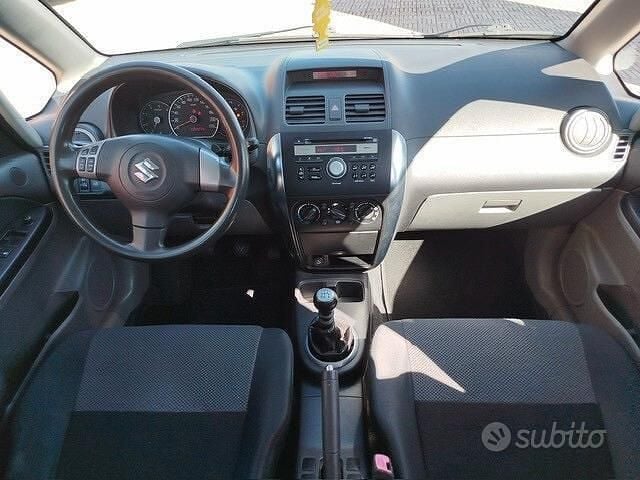 Usata Suzuki SX4 90 CV (66 kW) 2007 Nero SUV