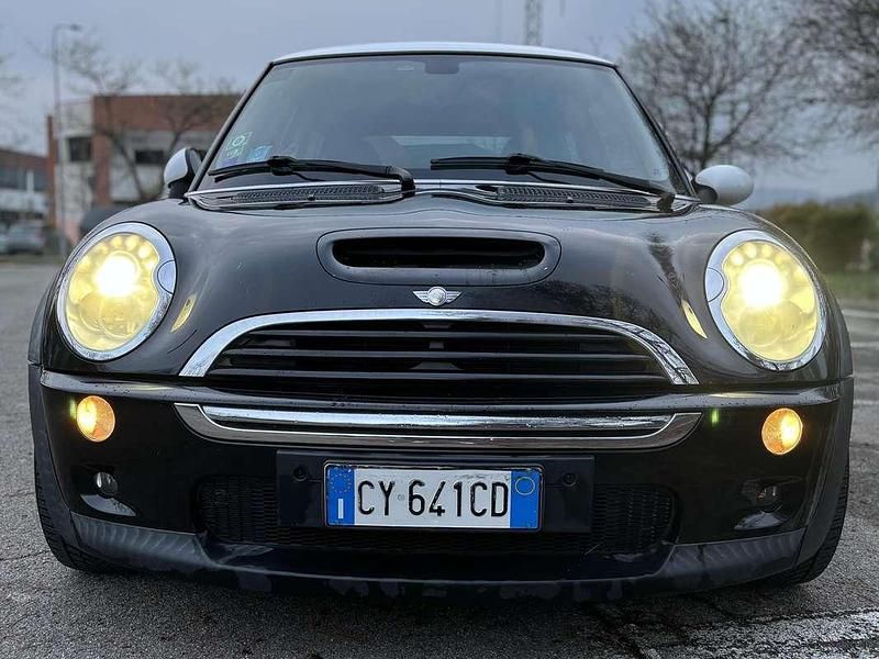 Usata Mini Cooper S 170 CV (125 kW) 2006 Nero Utilitaria