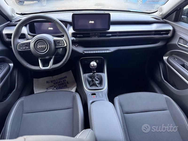Usata Jeep Avenger Altitude 101 CV (74 kW) 2023 Grigio SUV
