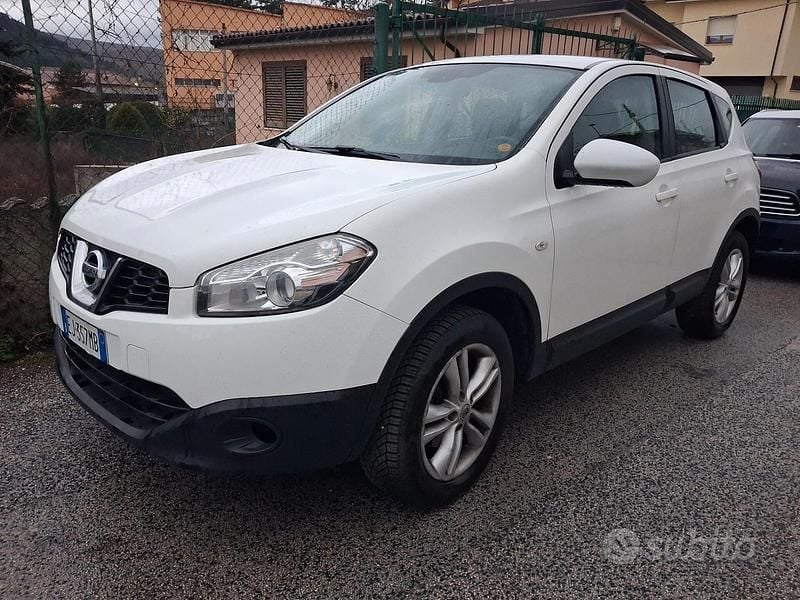 Usata Nissan Qashqai Acenta 110 CV (80 kW) 2010 Bianco SUV