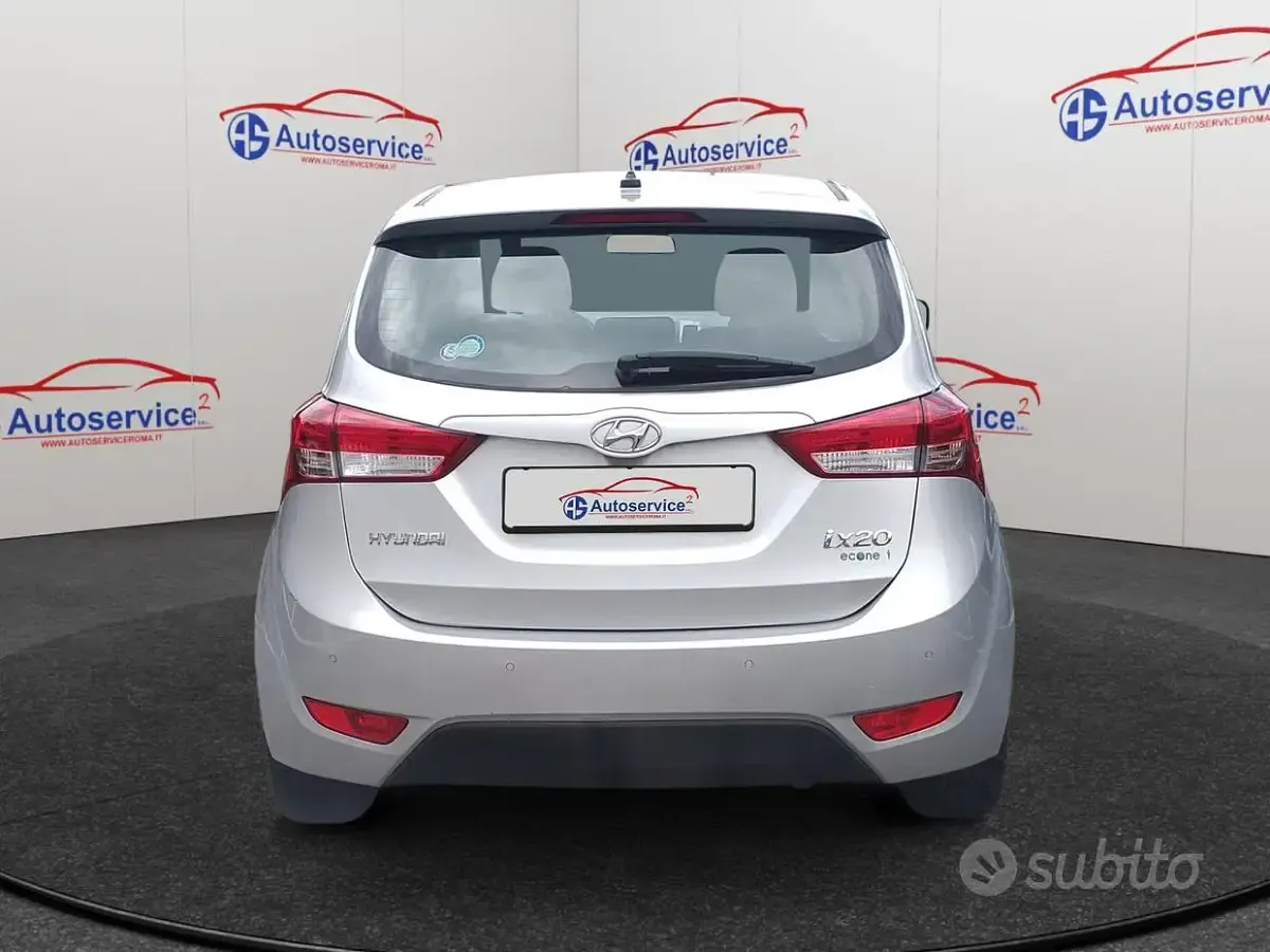 Usata Hyundai ix20 Comfort 88 CV (64 kW) 2017 Grigio Utilitaria