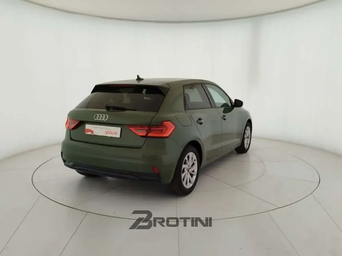 Usata Audi A1 Advanced 116 CV (85 kW) 2025 Verde SUV
