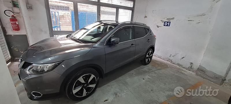 Usata 2014 Nissan Qashqai SUV | 11.000 € (Cara) - Immagine 1/4