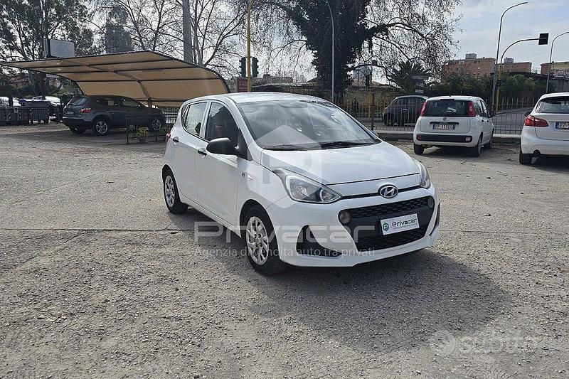 Usata Hyundai i10 Classic 65 CV (47 kW) 2017 Bianco Utilitaria