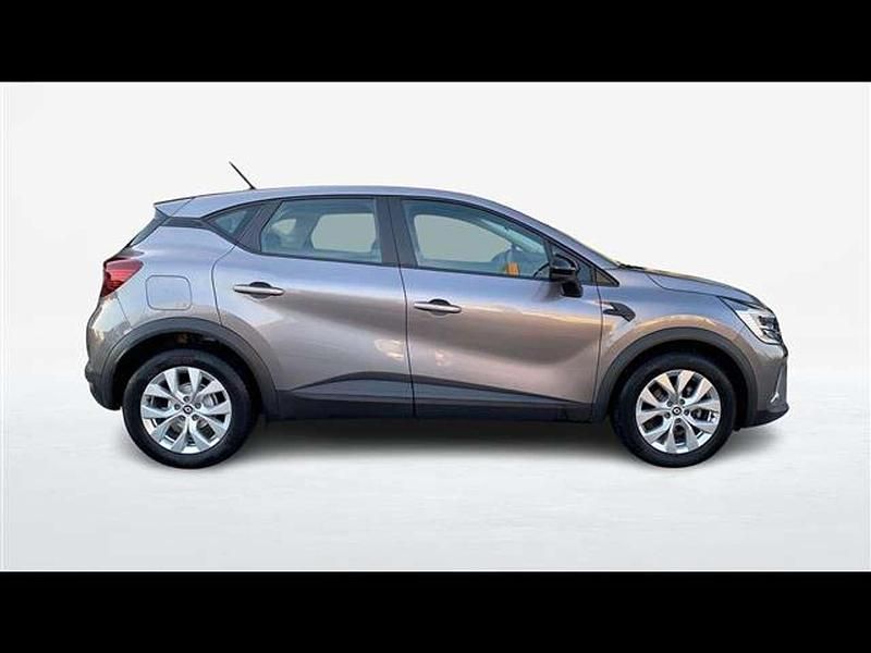 Usata Renault Captur Business 101 CV (74 kW) 2021 Grigio scuro SUV