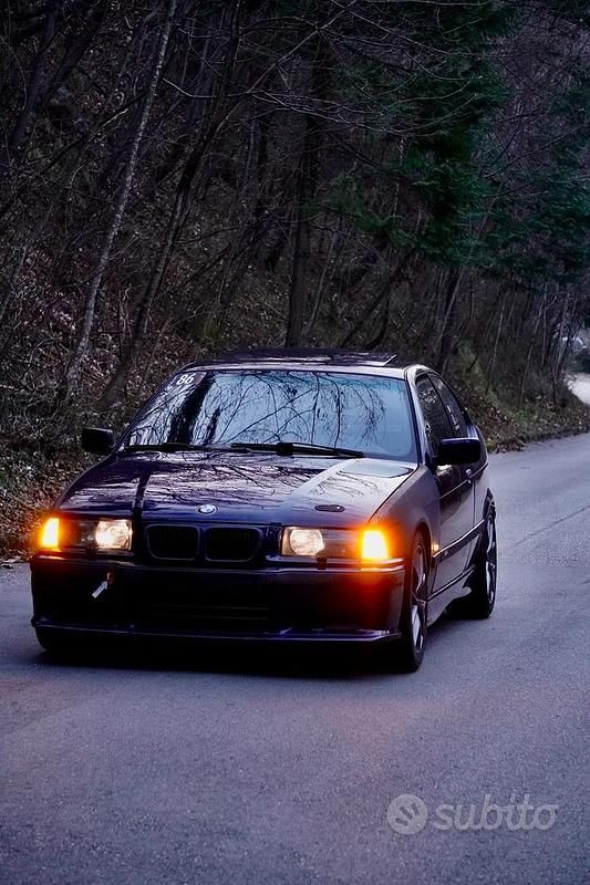 Usata BMW 323 1998 Blu Coupé