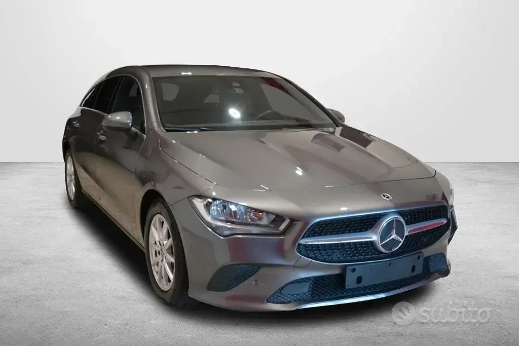 Usata Mercedes CLA180 Business 116 CV (85 kW) 2021 Grigio Berlina