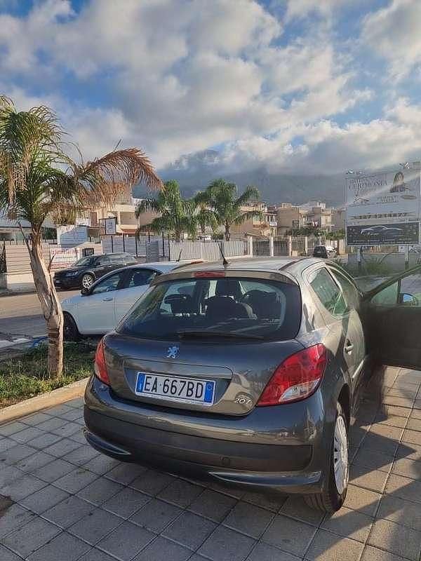 Usata Peugeot 207 68 CV (50 kW) 2009 Berlina