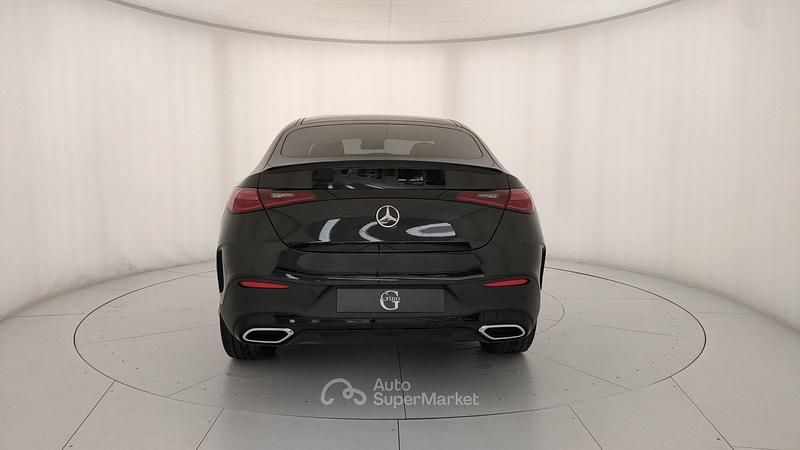 Nuova Mercedes GLC300 269 CV (197 kW) 2026 Nero Coupé