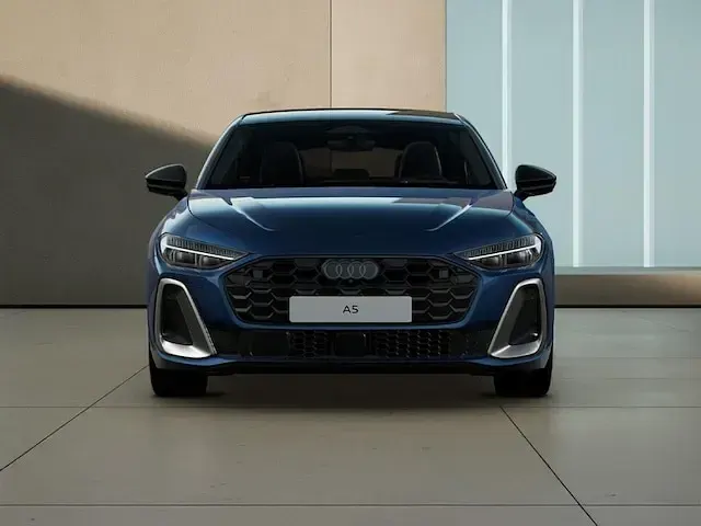 Nuova Audi A5 Sportback Edition .1 204 CV (150 kW) 2025 Blu ascari metallizzato Utilitaria