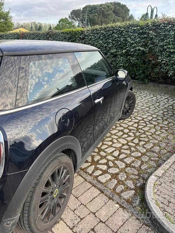 Usata Mini Cooper 75 kW (102 CV) 2022 Utilitaria