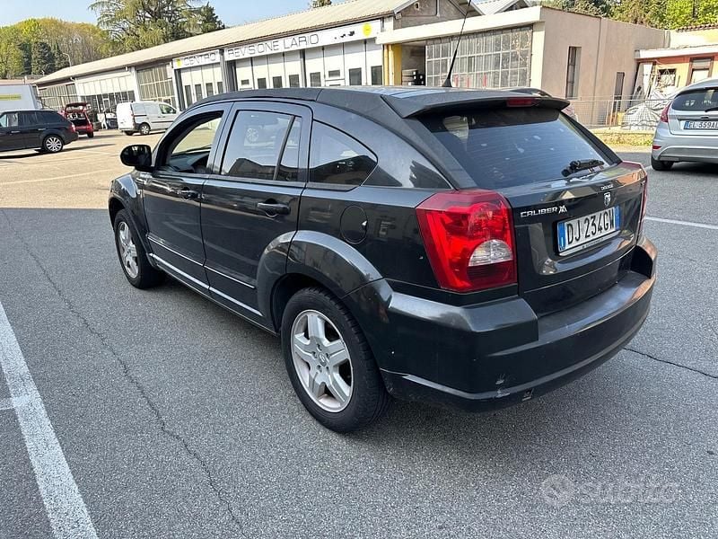 Usata Dodge Caliber 150 CV (110 kW) 2007 Nero Utilitaria