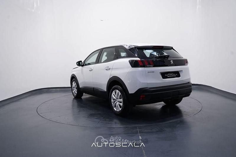 Usata Peugeot 3008 Active 131 CV (96 kW) 2023 Bianco madreperla SUV