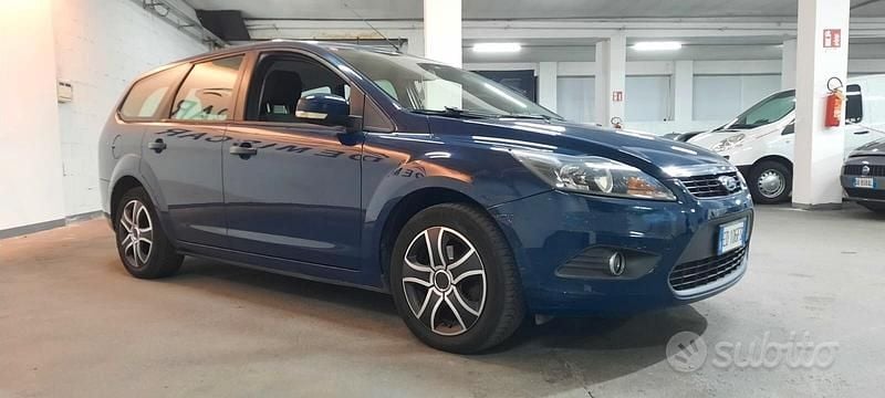 Usata Ford Focus 110 CV (80 kW) 2010 Blu Station wagon