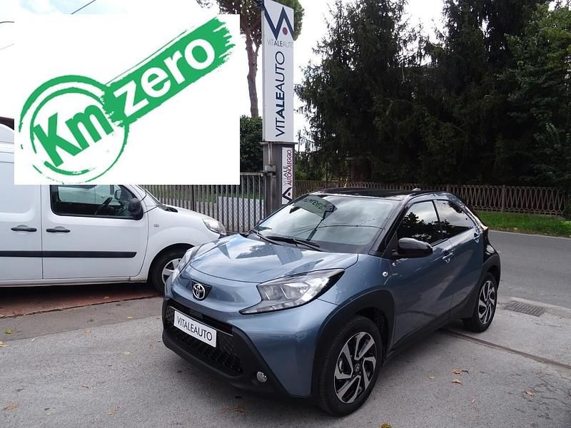 Nuova Toyota Aygo X Trend 72 CV (52 kW) 2025 Grigio SUV