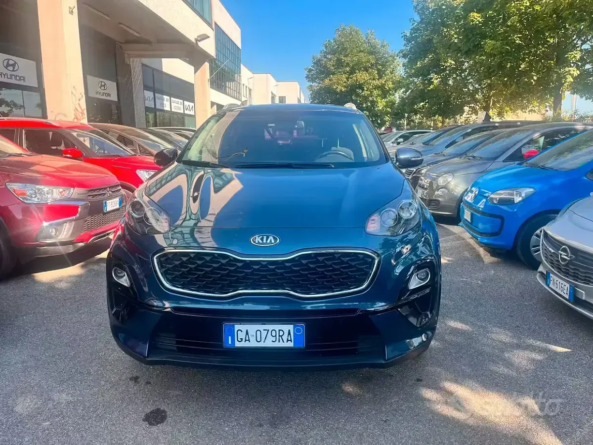 Usata Kia Sportage 132 CV (97 kW) 2020 Bluazzurro SUV