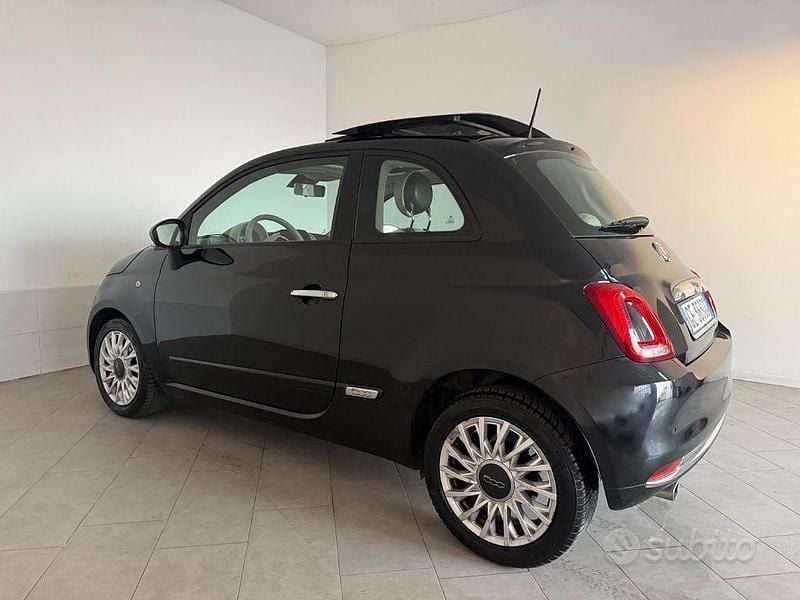 Usata Fiat 500 Dolcevita 69 CV (50 kW) 2021 Nero Utilitaria