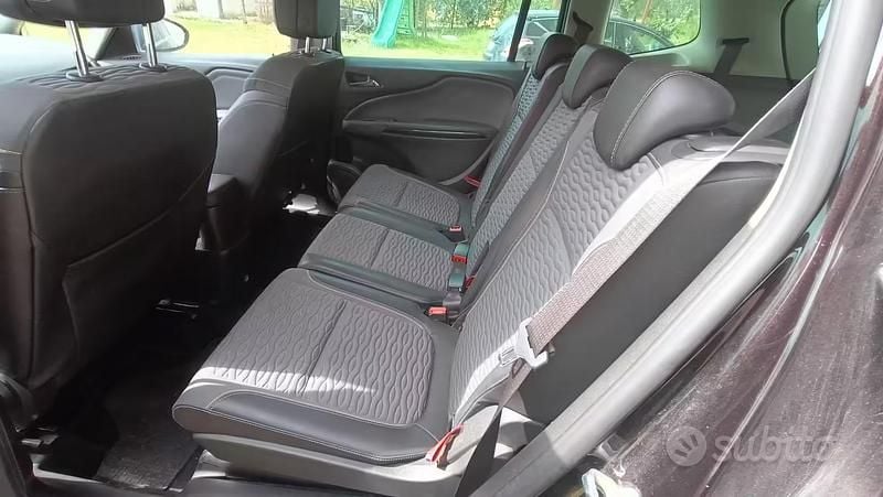 Usata Opel Zafira 140 CV (102 kW) 2015 Monovolume