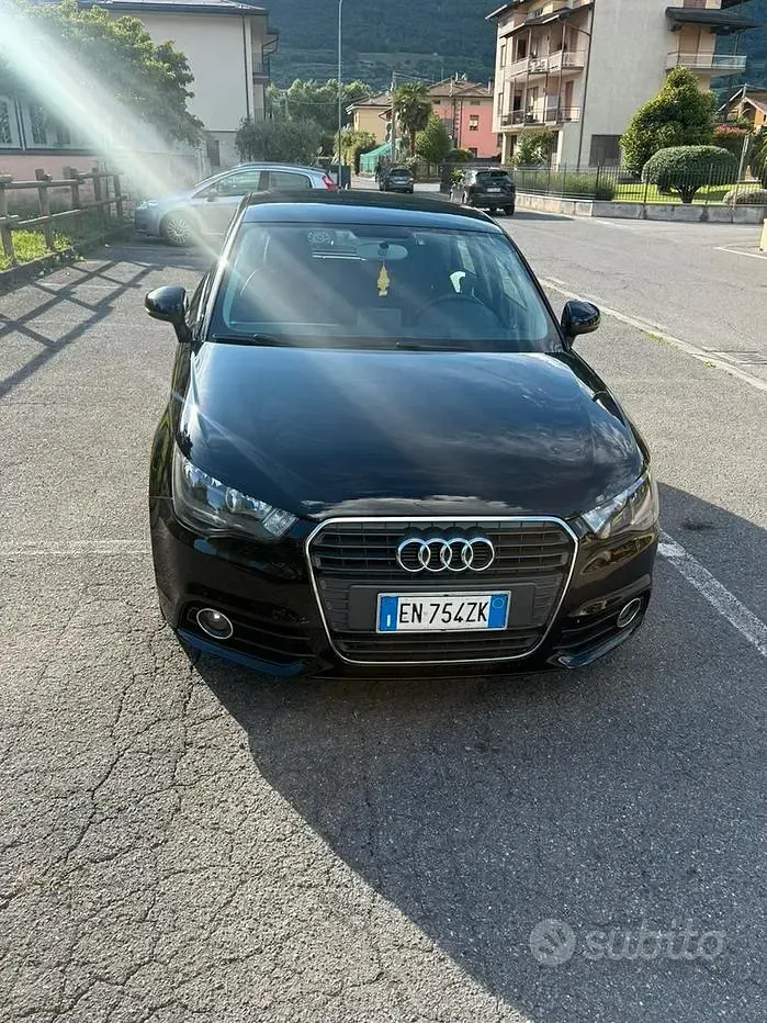 Usata Audi A1 Sportback 90 CV (66 kW) 2012 Nero Utilitaria