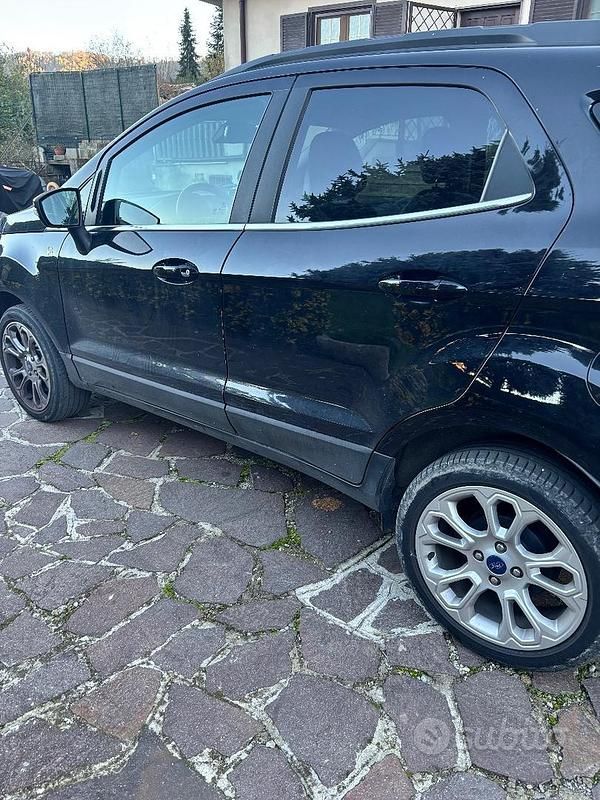 Usata Ford Ecosport 100 CV (73 kW) 2021 Nero SUV