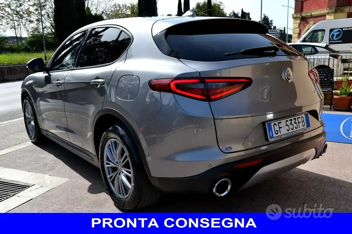Usata Alfa Romeo Stelvio 190 CV (139 kW) 2021 Grigio SUV