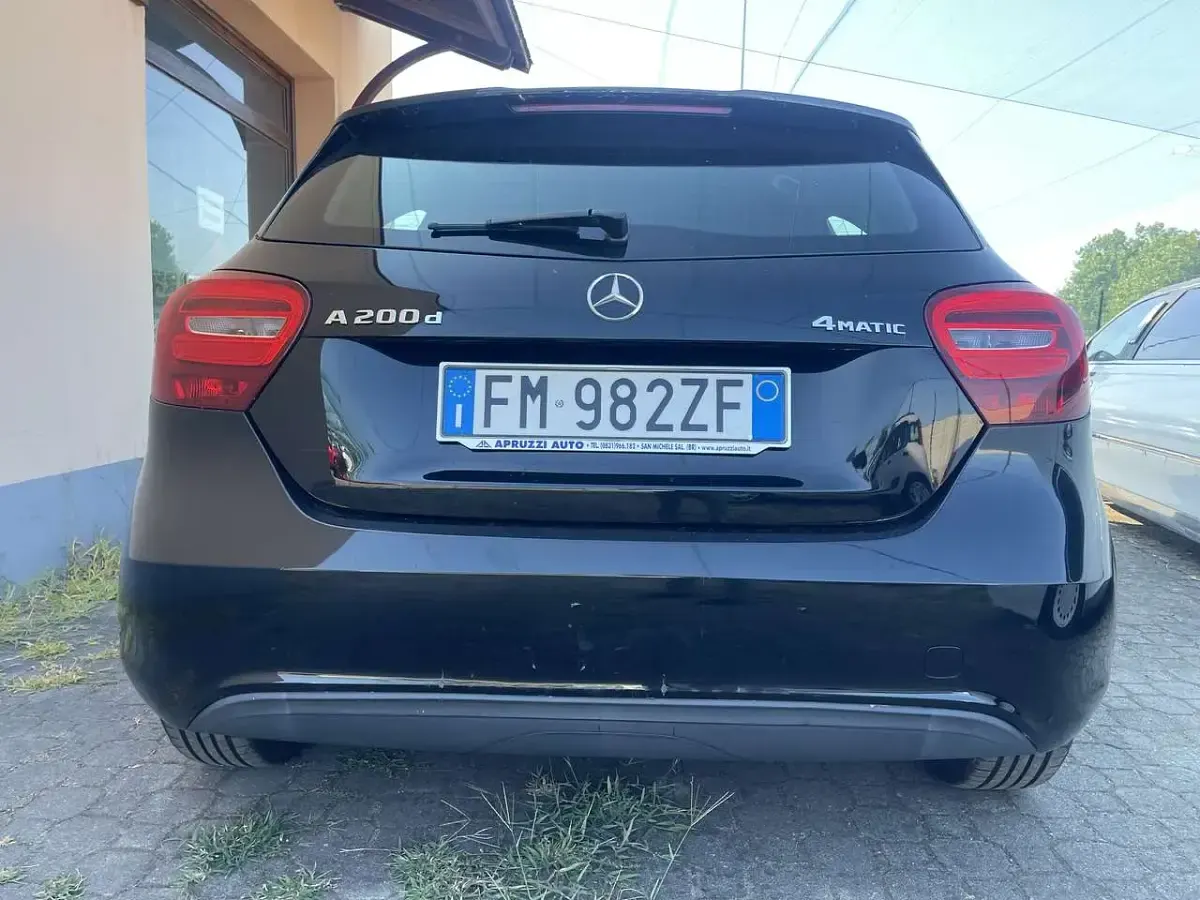Usata Mercedes A200 Premium 136 CV (100 kW) 2018 Nero Berlina