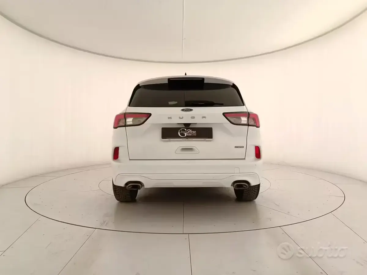 Usata Ford Kuga ST-Line 190 CV (139 kW) 2021 Bianco SUV