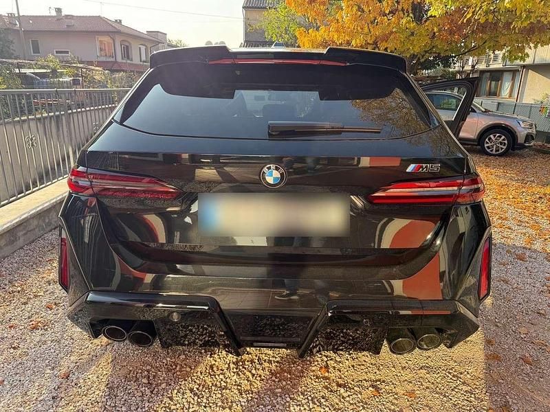 Nuova BMW M5 585 CV (430 kW) 2025 Nero Station wagon