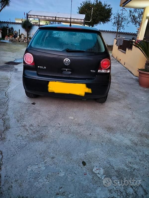 Usata VW Polo 101 CV (74 kW) 2005 Blu Utilitaria
