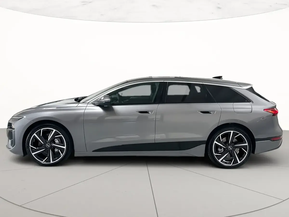 Nuova Audi A6 e-tron Advanced Plus 269 kW (367 CV) 2026 Grigio taifun metallizzato Station wagon