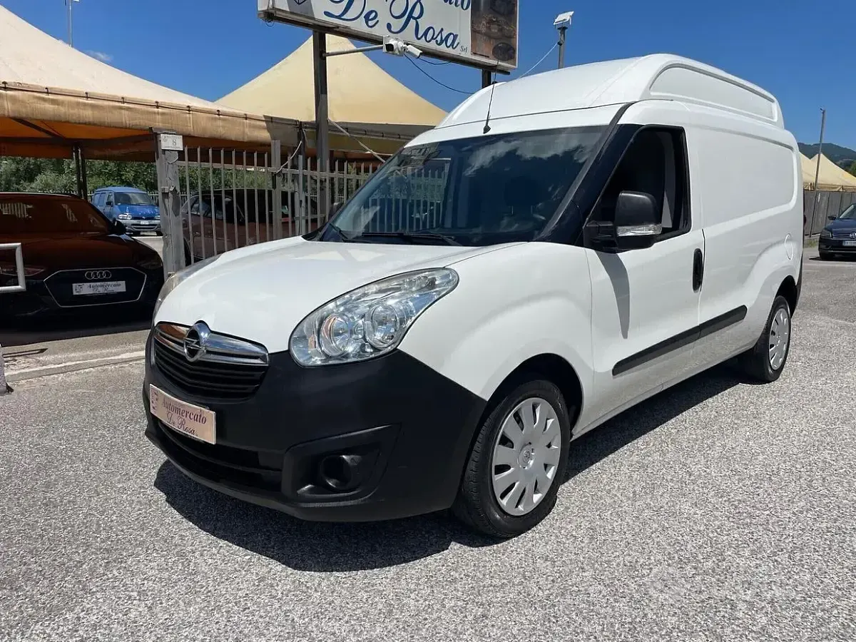 Usata Opel Combo S 105 CV (77 kW) 2015 Bianco Monovolume