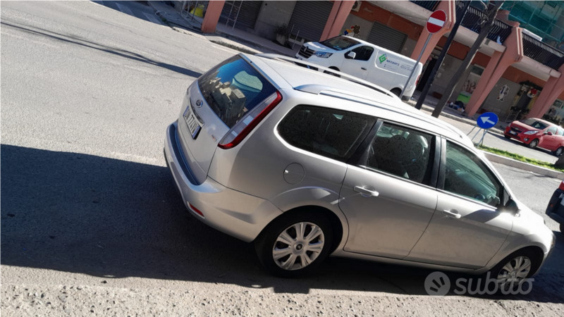 Usato 2008 Ford Focus Diesel (2.500 €)