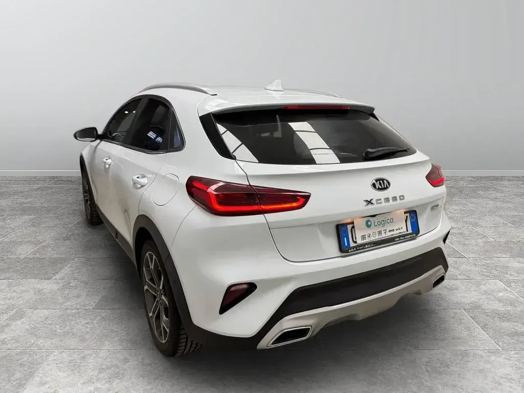Usata Kia XCeed 117 CV (86 kW) 2022 Bianco SUV